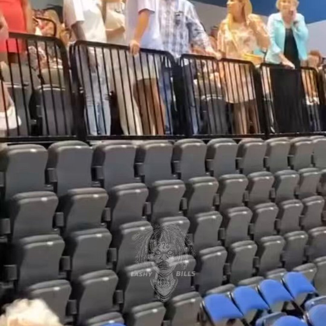 Viral Video Shows Woman Punched After Destroying Phone and Pushing Mother