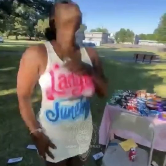 Memphis woman takes abortion pills after gender reveal