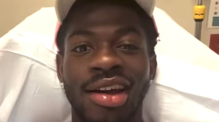 Lil Nas X Reveals He Was Hospitalized After Half of His Face Was Paralyzed